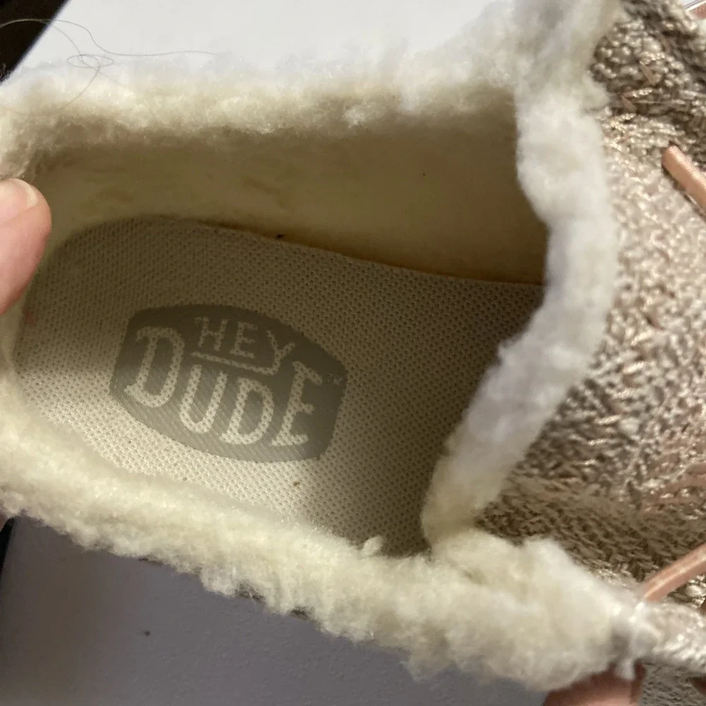 Hey Dude hey dude